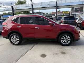 2017 Nissan Rogue SV AWD
