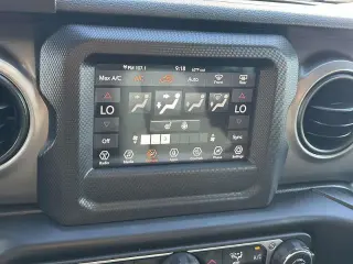 Jeep Wrangler Unlimited 2021 4x4 Sport 4 puertas SUV