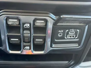 Jeep Wrangler Unlimited 2021 4x4 Sport 4 puertas SUV