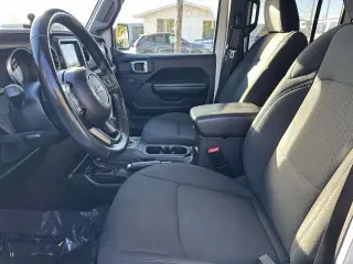 Jeep Wrangler Unlimited 2021 4x4 Sport 4 puertas SUV