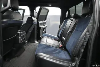 Ford F-150 2019 4x4 Raptor 4p SuperCab 5.5 ft. CA con techo solar de panel doble, paquete de tecnología Raptor, 17 ruedas de aluminio forjado compatibles con llantas de bloqueo, escalón de portón con asistencia de elevación de portón, paquete de lujo Grup