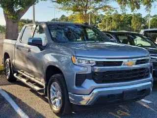 Chevrolet Silverado 1500 2023 4x4 LT 4dr Crew Cab 5.8 ft. SB con 2FL