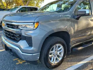 Chevrolet Silverado 1500 2023 4x4 LT 4dr Crew Cab 5.8 ft. SB con 2FL