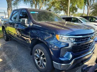 Chevrolet Silverado 1500 2023 4x4 LT 4dr Crew Cab 5.8 ft. SB w/2FL