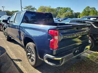 Chevrolet Silverado 1500 2023 4x4 LT 4dr Crew Cab 5.8 ft. SB w/2FL