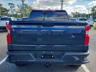 Chevrolet Silverado 1500 2023 4x4 Custom 4dr Crew Cab 5.8 ft. SB