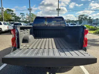 Chevrolet Silverado 1500 2023 4x4 Custom 4dr Crew Cab 5.8 ft. SB