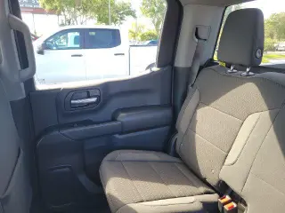 Chevrolet Silverado 1500 2023 4x4 Custom 4dr Crew Cab 5.8 ft. SB