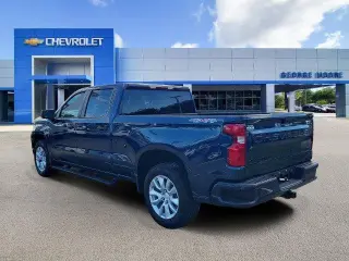 Chevrolet Silverado 1500 2023 4x4 Custom 4dr Crew Cab 5.8 ft. SB