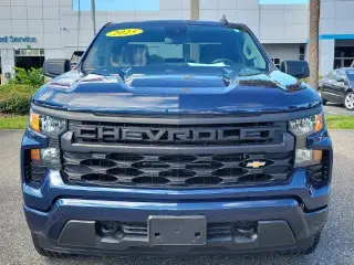 Chevrolet Silverado 1500 2023 4x4 Custom 4dr Crew Cab 5.8 ft. SB