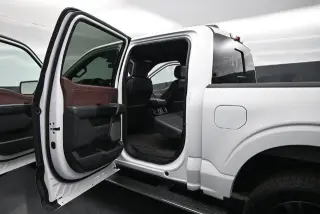 Ford F-150 2021 4x4 Lariat 4p SuperCab 5.5 ft. SB