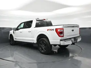 Ford F-150 2021 4x4 Lariat 4p SuperCab 5.5 ft. SB
