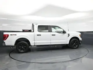 Ford F-150 2022 4x4 XLT 4p SuperCrew 5.5 ft. CB