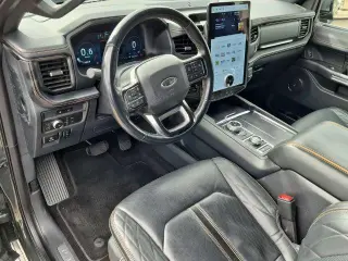 Ford Expedition 2022 4x4 Platinum 4dr SUV