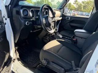 Jeep Gladiator 2021 4x4 Sport 4dr Crew Cab 5.0 ft. SB