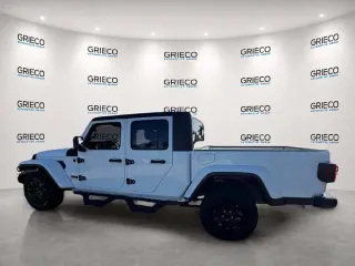 Jeep Gladiator 2021 4x4 Sport 4dr Crew Cab 5.0 ft. SB