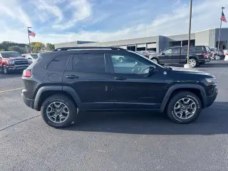 Jeep Cherokee 2022 4x4 Trailhawk 4dr SUV