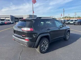 Jeep Cherokee 2022 4x4 Trailhawk 4dr SUV