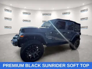 Jeep Wrangler Unlimited 2018 4x4 Moab 4dr SUV (versión de mitad de año)