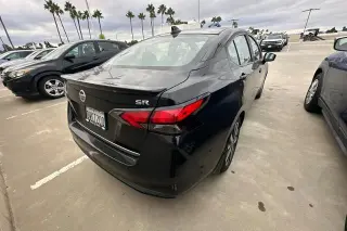Nissan Versa 2020 SR 4dr Sedán