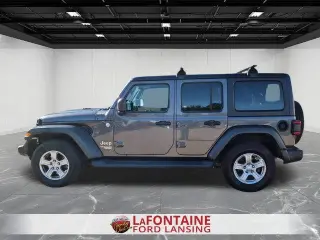 Jeep Wrangler Unlimited 2018 4x4 Deportivo 4dr SUV (lanzamiento a mitad de año)