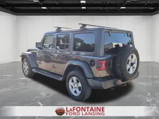 Jeep Wrangler Unlimited 2018 4x4 Deportivo 4dr SUV (lanzamiento a mitad de año)