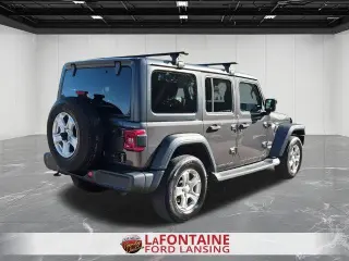 Jeep Wrangler Unlimited 2018 4x4 Deportivo 4dr SUV (lanzamiento a mitad de año)