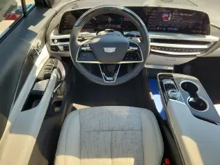 Cadillac LYRIQ 2024 AWD Deportivo 2 4dr SUV