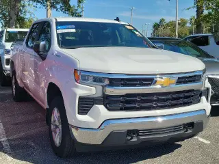 Chevrolet Silverado 1500 2023 4x4 LT 4dr Crew Cab 5.8 ft. SB w/2FL