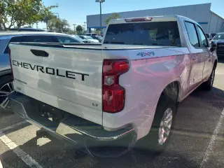 Chevrolet Silverado 1500 2023 4x4 LT 4dr Crew Cab 5.8 ft. SB w/2FL