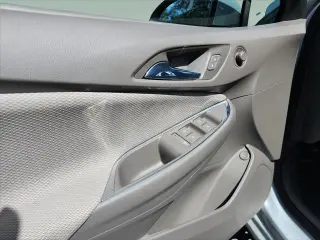 Chevrolet Cruze 2017 LT Auto 4dr Sedán