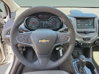Chevrolet Cruze 2017 LT Auto 4dr Sedán