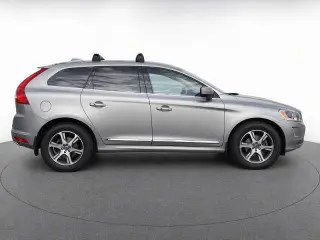 Volvo XC60 2015 AWD T6 4dr SUV (lanzamiento de mitad de año)