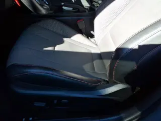 Hyundai ELANTRA 2023 N Line 4dr Sedán