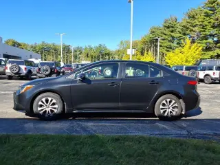 Toyota Corolla Híbrido 2022 LE 4dr Sedán