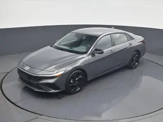 Hyundai ELANTRA 2026 SEL Sport 4dr Sedán