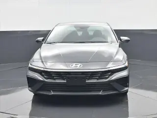 Hyundai ELANTRA 2026 SEL Sport 4dr Sedán