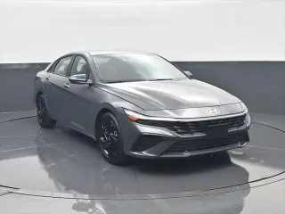 Hyundai ELANTRA 2026 SEL Sport 4dr Sedán