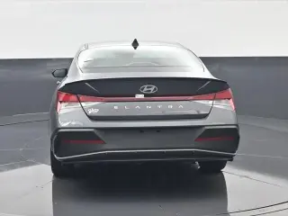 Hyundai ELANTRA 2026 SEL Sport 4dr Sedán