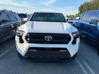 Toyota Tacoma 2024 4x2 SR5 4dr Double Cab 5.0 ft SB