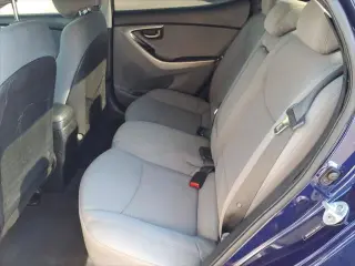 Hyundai ELANTRA 2013 GLS 4dr Sedán 6M