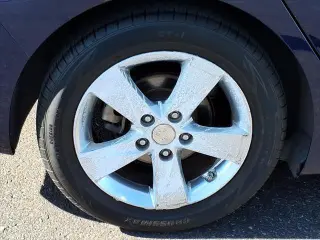 Hyundai ELANTRA 2013 GLS 4dr Sedán 6M