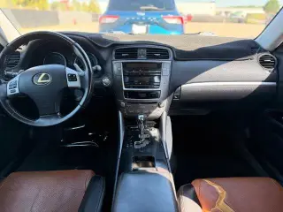 Lexus IS 250 2013 4dr Sedán