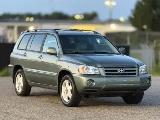 Toyota Highlander 2005 AWD 4dr SUV V6 w/3rd Row