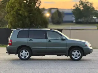 Toyota Highlander 2005 AWD 4dr SUV V6 w/3rd Row