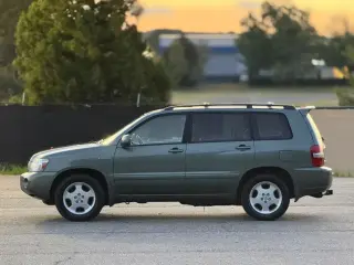 Toyota Highlander 2005 AWD 4dr SUV V6 w/3rd Row