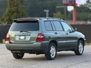 Toyota Highlander 2005 AWD 4dr SUV V6 w/3rd Row