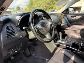 INFINITI QX70 2017 AWD 4puertas SUV