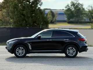 INFINITI QX70 2017 AWD 4puertas SUV