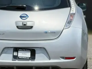 Nissan LEAF 2012 SV 4dr Hatchback